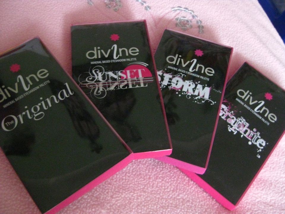   Sleek I Divine Eyeshadow 12 Colour Palette *Choose 1 From 11 Choices