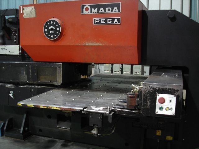 Turret Punch CNC 33 Ton Amada Model Pega 345 King (1989)