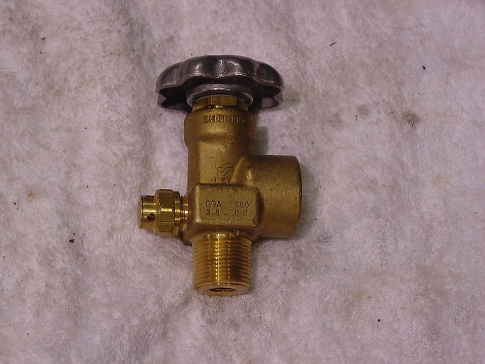 SHERWOOD CGA 680 COMPRESSED GAS CYLINDER SHUTOFF VALVE ARGON HELIUM 