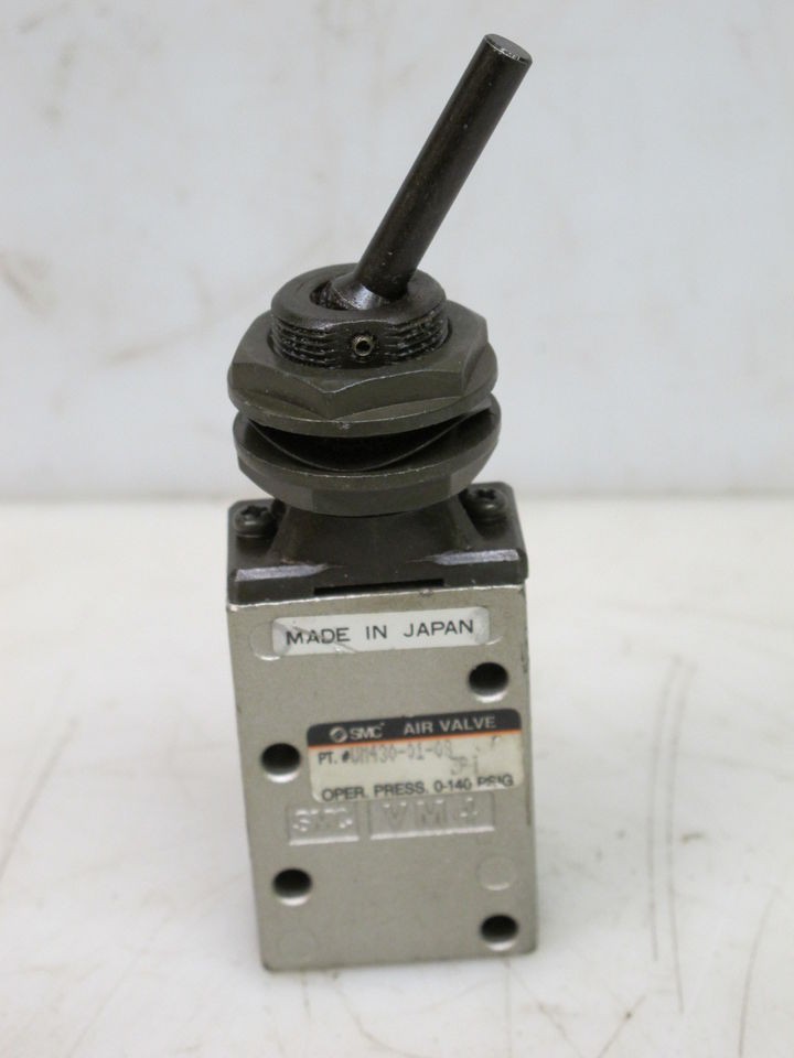 SMC, PNEUMATIC 3 WAY VALVE, 1/8 NPT, LEVER OPERATED, #UM430 01 08