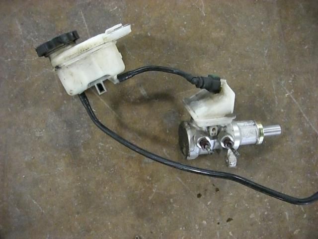 saturn ion master cylinder brake