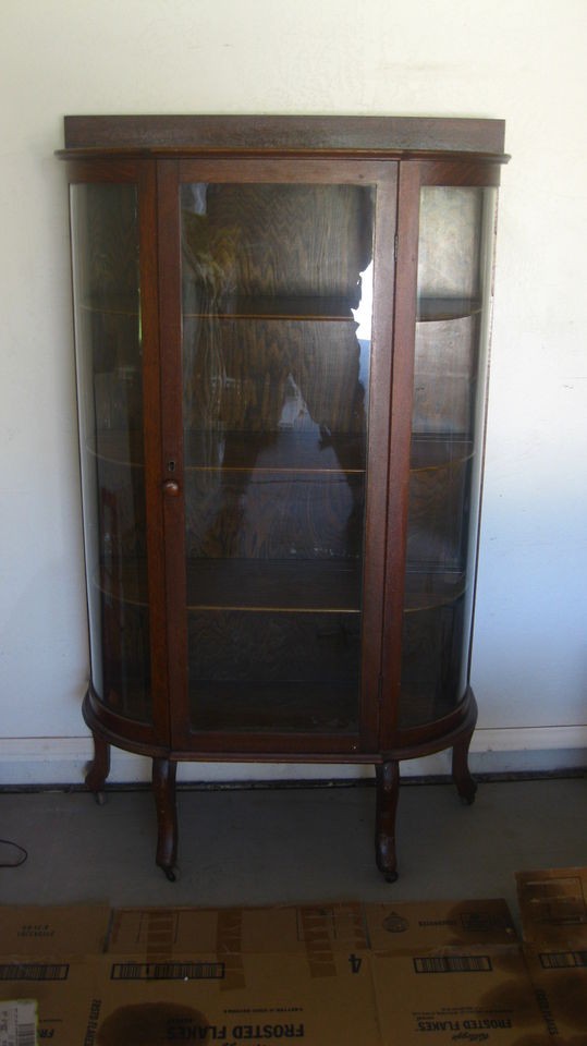 oak china cabinet in Cabinets & Cupboards