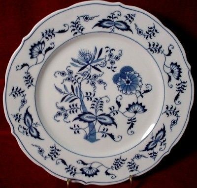 Excellent BLUE DANUBE China Dinnerware Set Service 44 Pieces