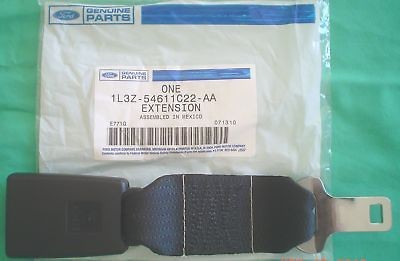   NEW LINCOLN NAVIGATOR SEATBELT EXTENSION EXTENDER 1L3Z FORD MERCURY