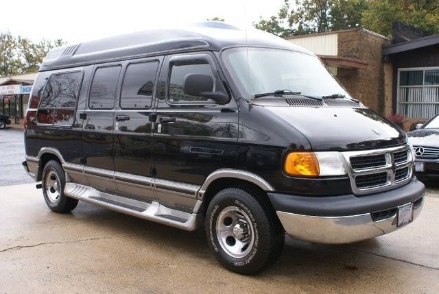 Dodge  Ram Van  WARRANTY CLEAN CARFAX FLAT SCREEN REAR 