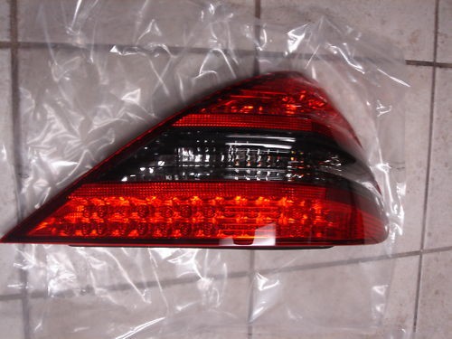 Mercedes Benz SL Genuine Right Tail Light SL63 SL500 SL550 SL55 AMG 