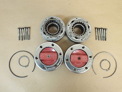 SET OF FORD RED DANA 44 MANUAL LOCKING HUBS 1/4 TURN MADE BY WARN FOR 