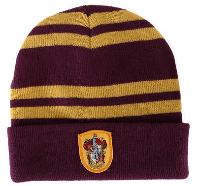 HARRY POTTER Gryffindor House Beanie Costume Adult Kids Crest Badge 