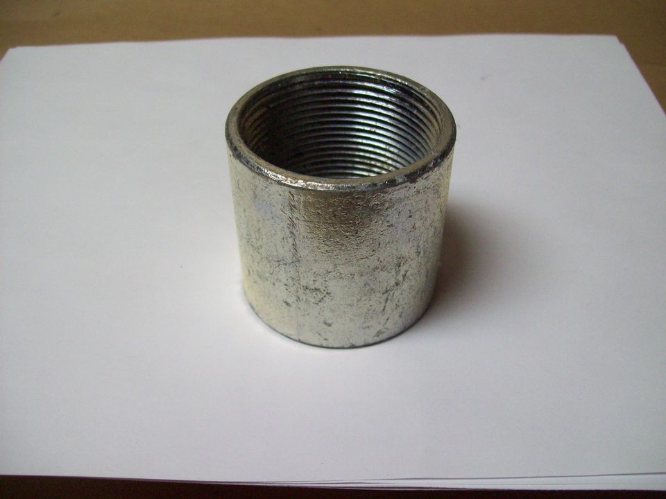 COUPLING RIGID GALVANIZED STEEL CONDUIT COUPLING 1 1/2 THREADED 