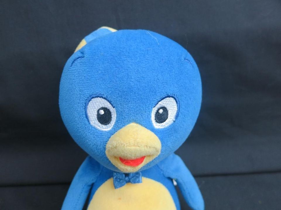   PENGUIN BACKYARDIGANS PLUSH TOY DOLL BLUE YELLOW STUFFED ANIMAL 9