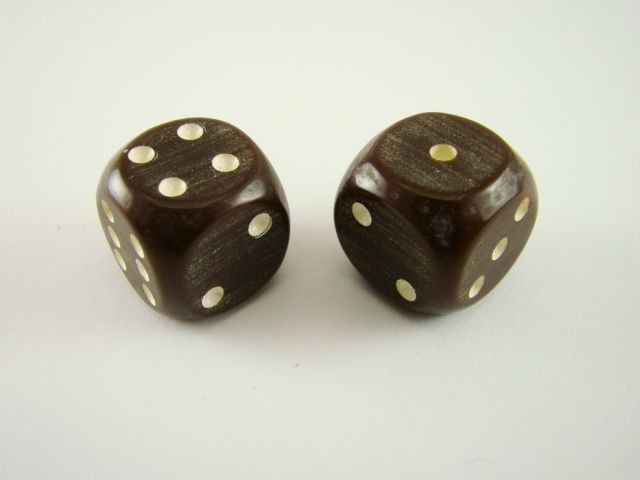 2pcs 1930s Catalin Bakelite Dice Chocolate Brown Antique Vintage  1/2 