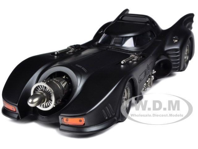 1989 BATMOBILE 1/18 DIECAST CAR MODEL BY HOTWHEELS X5533