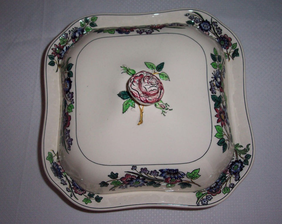 COPELAND SPODE (LATE) COVERED VEG BOWL RAISED FLOWERS