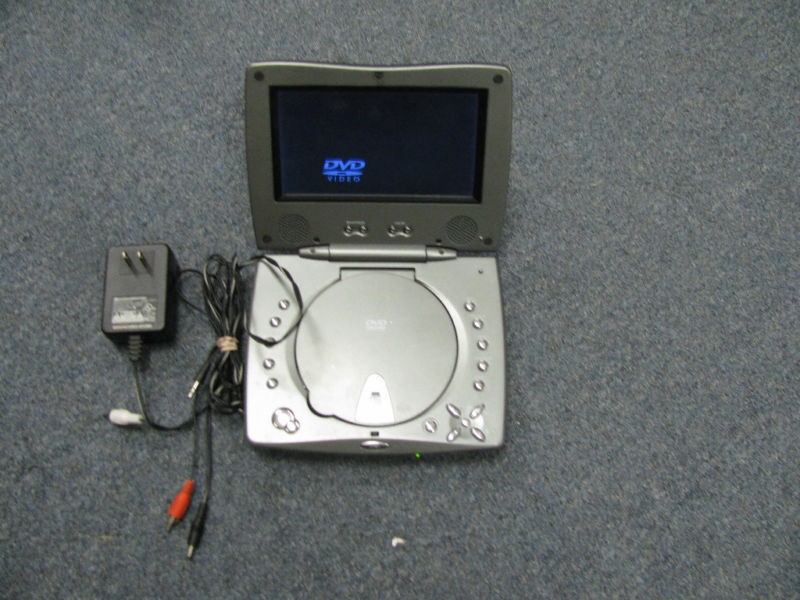 durabrand portable dvd players in TV, Video & Home Audio