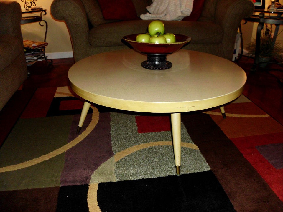   Lee Modern Retro Blond Formica, wood Round End Table Vintage 1957