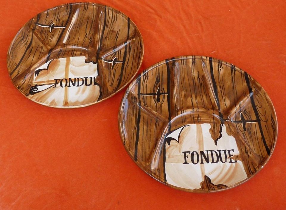 VINTAGE FONDUE PLATES DECOR MAIN FRANCE RUSTIC WESTERN ESTATE FIND