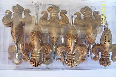 12 FLEUR DE LIS RESIN AND METAL SHOWER CURTAIN HOOKS