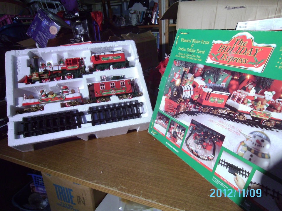 New Bright HOLIDAY EXPRESS ANIMATED TRAIN SET G SCALE In Box