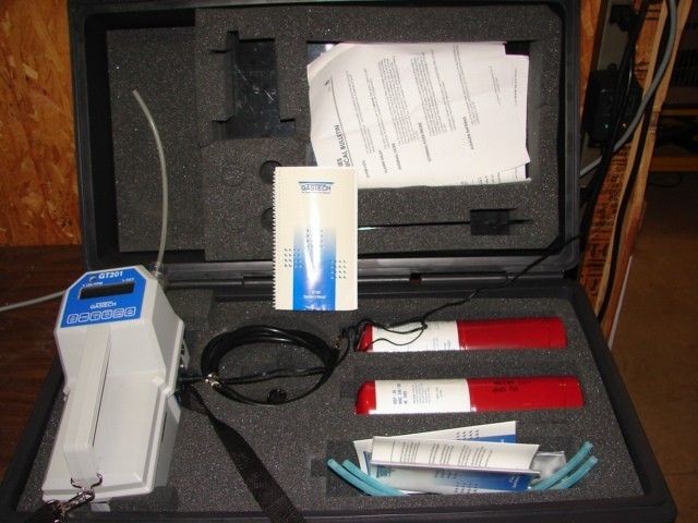 Gastech GT201 GAS Analyzer detector in case with manuals WORKING