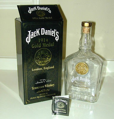   Daniels 1914 London Gold Medal Bottle Decanter w/Box & Unreg Tag