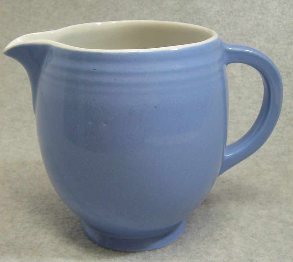 hall pitcher blue in Hall