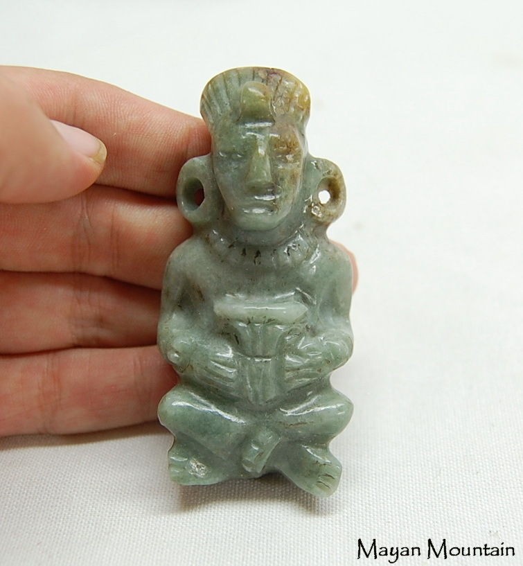   GUATEMALAN JADE MAYAN SEATED FIGURE PENDANT Guatemala Jadeite JP039