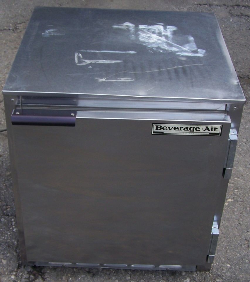 Beverage AIr UCR27 Under Counter Refrigerator