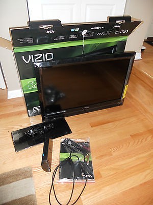 BRAND NEW IN BOX Vizio TV HD LCD 32 E321VL Television Bundle with 