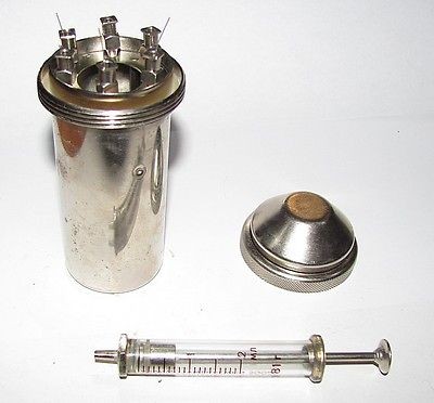 VINTAGE GLASS & METAL SYRINGE 2ml METAL BOXES THE STERILIZER