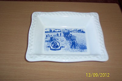 SHREDDED WHEAT DISH   100YEARS 1892 1992 BLUE & WHITE