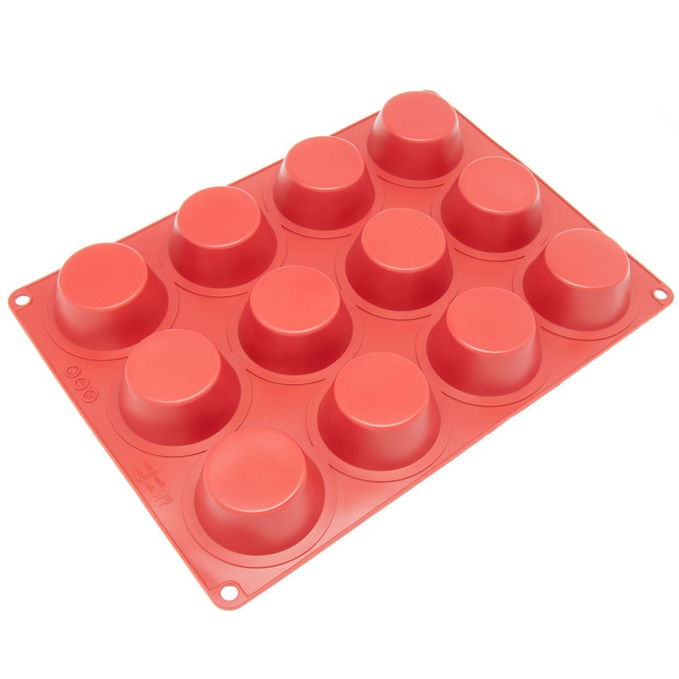 Freshware 12 Cavity Silicone Muffin Pan