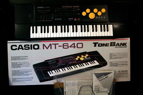 Rare Vintage CASIO MT 640 KEYBOARD ELECTRONIC PIANO NEW