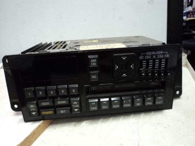 90 91 GRAND PRIX AUDIO RADIO CASSETTE EQUIPMENT