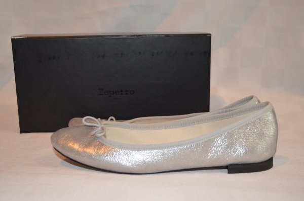 New in Box $270 Sz 39 8.5 Repetto Silver BB Ballerine Soft Leather 