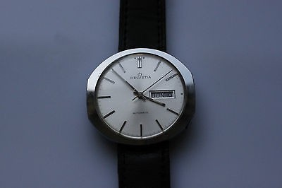 VINTAGE HELVETIA AUTOMATIC WRISTWATCH