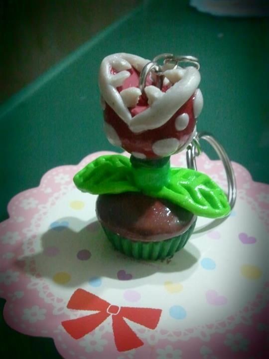 Kawaii Nintendo Super Mario Bros. Piranha Plant Keychain Cupcake 