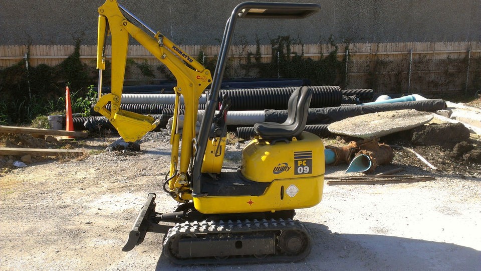 2005 Komatsu PC 09 Mini Excavator​; 1529 Hours; Ultra compact   fits 