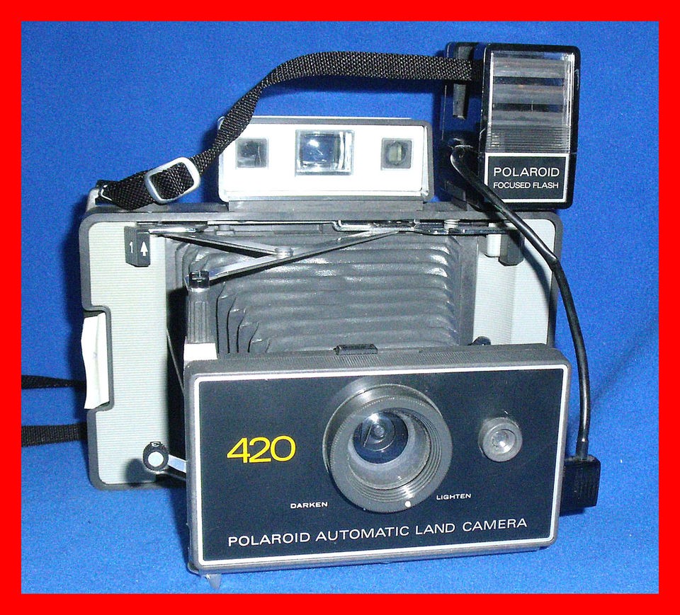 EXCELLENT +flash VTG POLAROID 420 LAND CAMERA