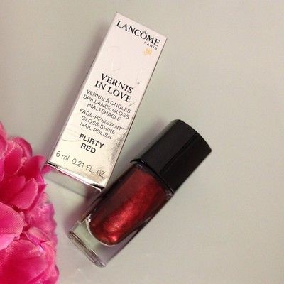 LANCOME Vernis In Love Fade Resistant Nail Polish Flirty Red 575 NIB