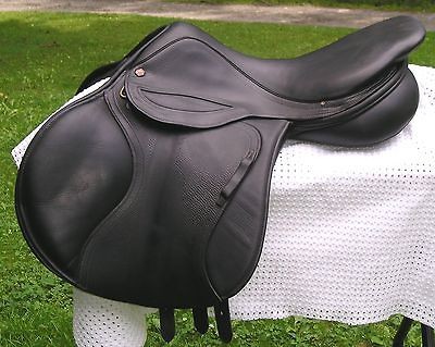 ALBION 17.5 M KONTACT DUAL ULTIMA JUMPING SADDLE 0216