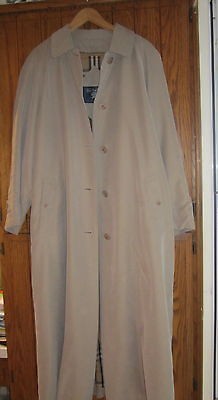 BURBERRY COAT W/ZIPOUT WOOL LINING SIZE 10  CLASSIC NOVA CHECK LINING 