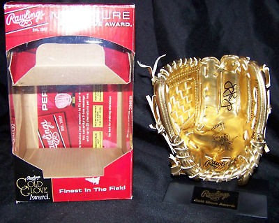 Omar Vizquel Autographed Rawlings Gold Glove Mini w/Coa