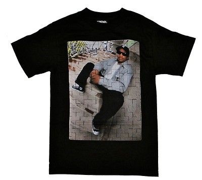 EAZY E T SHIRT CHILLIN TEE MEN SIZE SMALL