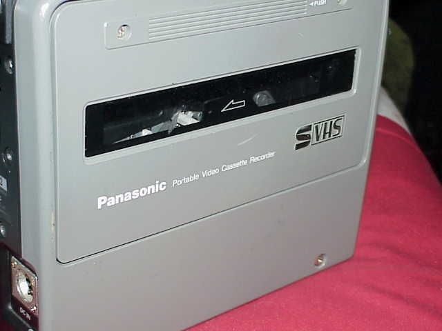 PANASONIC Model AG 7450 DOCKABLE SVHS RECORDER/PLAYE​R(WORKING 