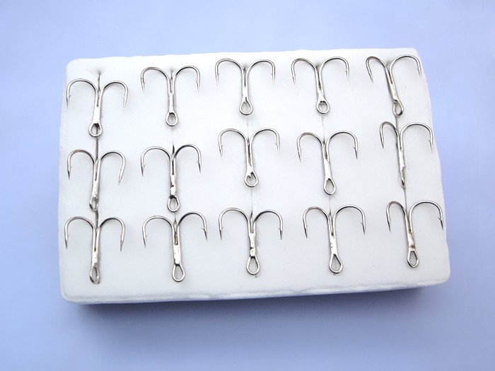 30 pcs Triple Grip Fishing Fish Treble Hooks Size #6