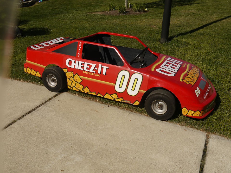 Go Cart Nascar Cheez It Grand Prix Larry Pearson 00 Model 723 MANCO 