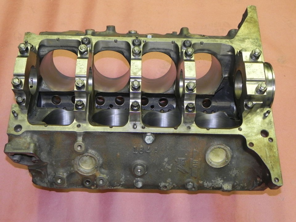 SB2.2 Dry Sump Bowtie SB2.2 Nascar Block 350 Main Rare RCR Hendrick