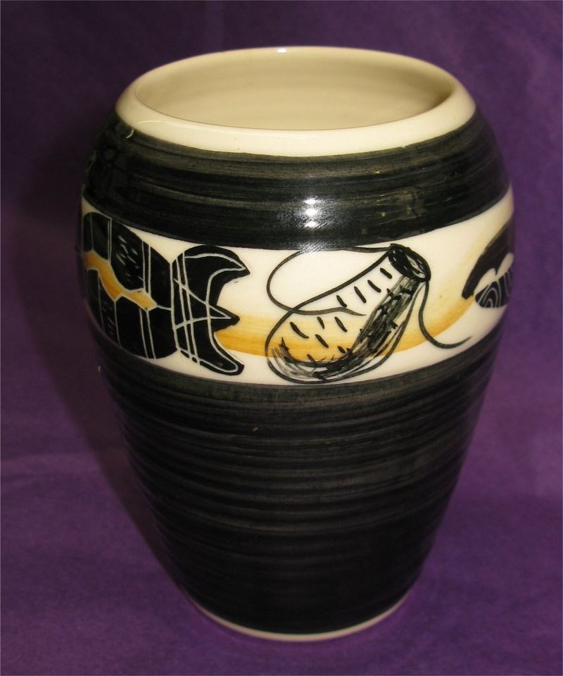   Aboriginal Fishing Motif Design Fish Trap Turtle VASE Hand Painted