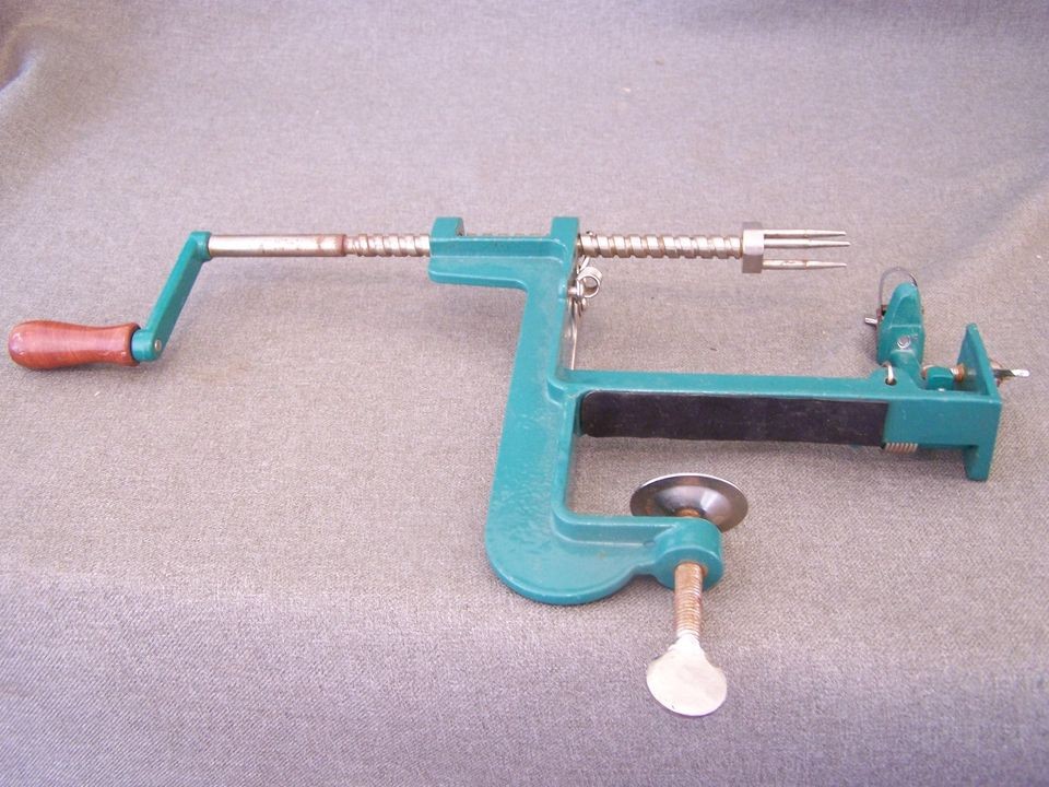 vintage apple peeler in Kitchen & Home