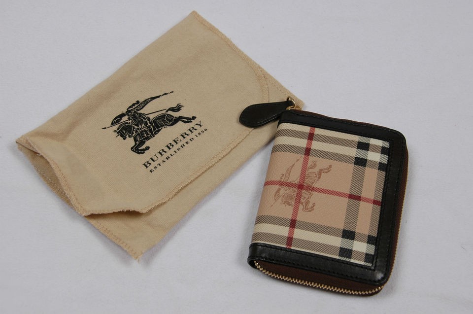 NWT Burberry Haymarket Nova Check Small Ziggy Zip Around Wallet 